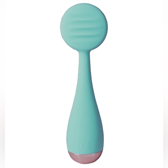 PMD Clean Smart Facial Cleansing Device - Picture 3 of 10